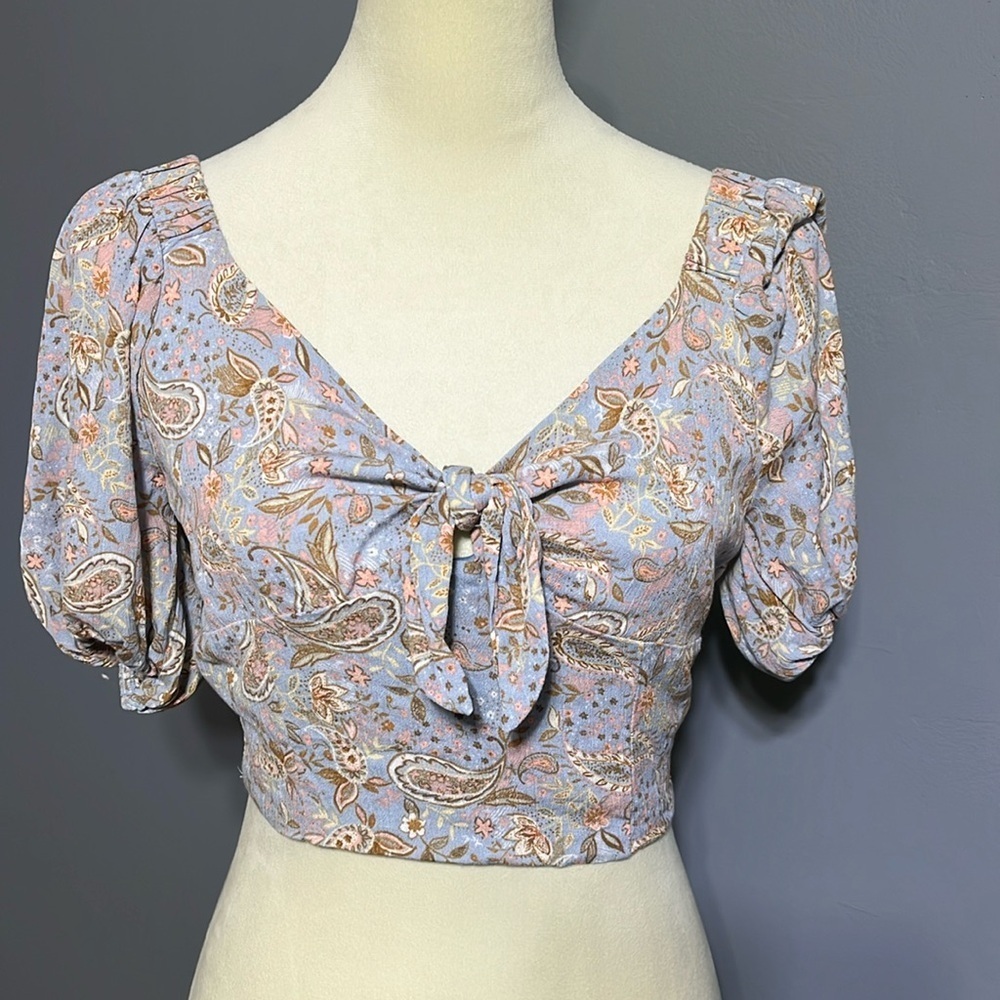 NWT Altar'd state cropped tie back top floral size medium